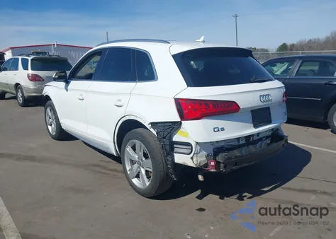 2018 Audi Q5 2.0T Premium/2.0T Tech Premium z USA, uszkodzony, nr VIN WA1BNAFY8J2222198